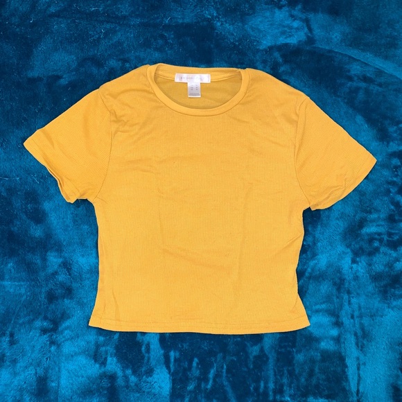 Streetwear Society Tops - Mustard yellow crop top